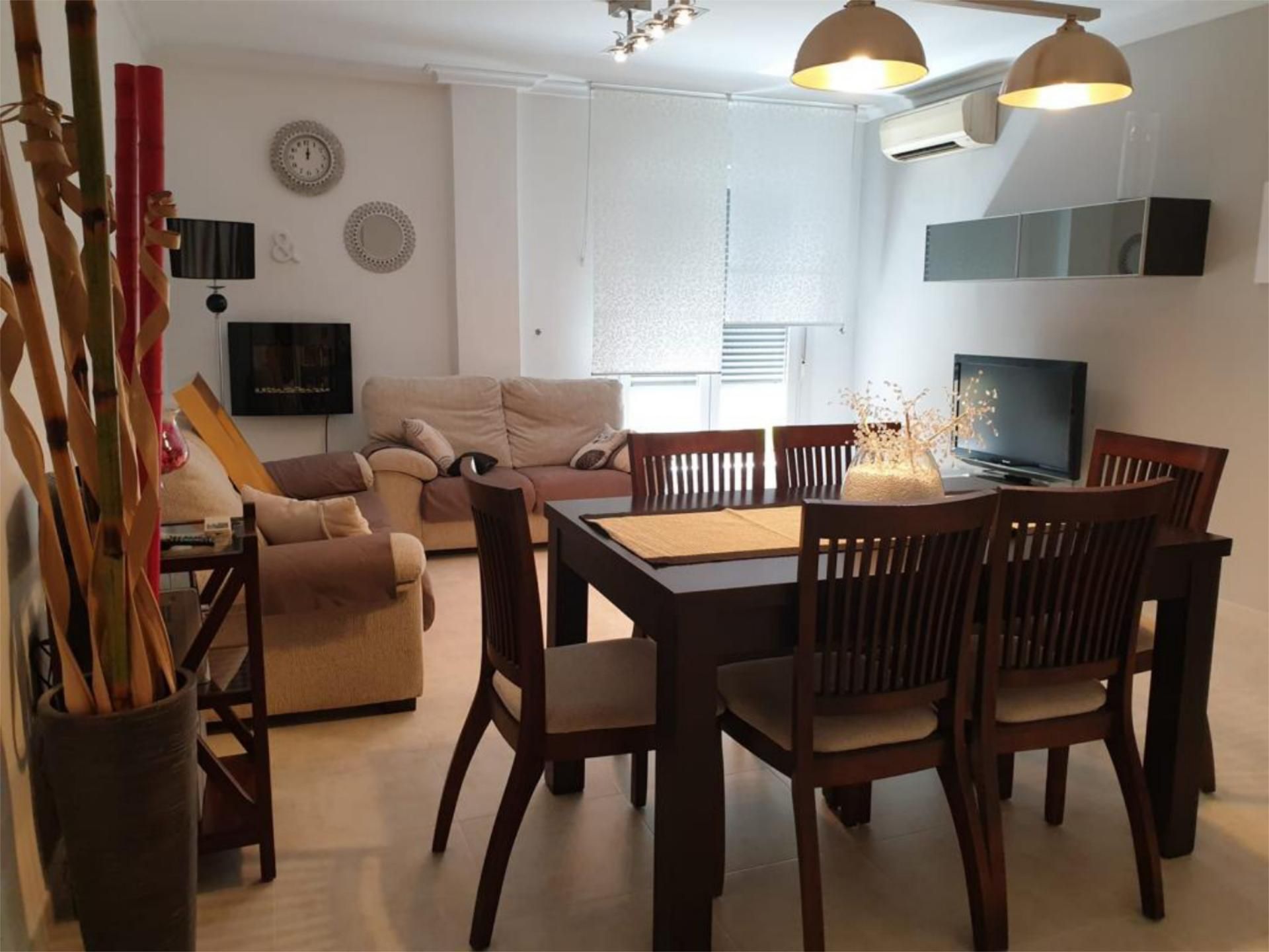 Living room of Flat to rent in  Almería Capital  with Air Conditioner, Furnished and Oven