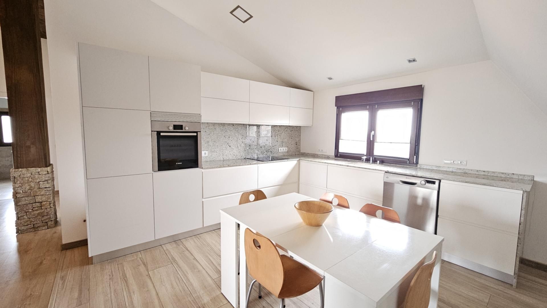 Àtic de lloguer a Calle Flora, 29, Cuatro Vientos Àtic de lloguer a Calle Flora, 29, Cuatro Vientos