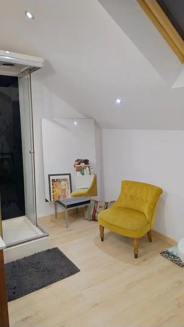 Room in Calle Arousa, 46, Las Castañeras - Bulevar