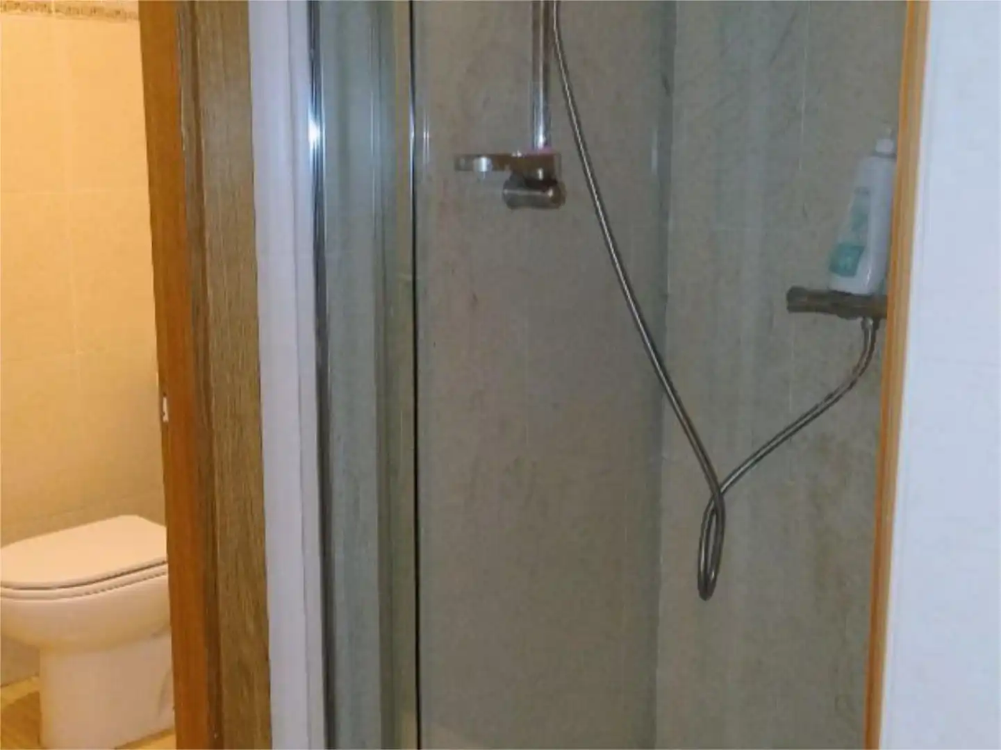 Bathroom of Flat for share in Arroyomolinos (Madrid)  with Air Conditioner, Heating and Private garden
