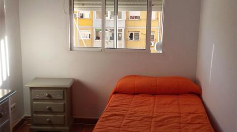 Piso de alquiler en Calle Cómpeta, 20, Camino de Antequera, Málaga - imagen 4 Foto 4 de Piso de alquiler en Calle Cómpeta, 20, Camino de Antequera, Málaga