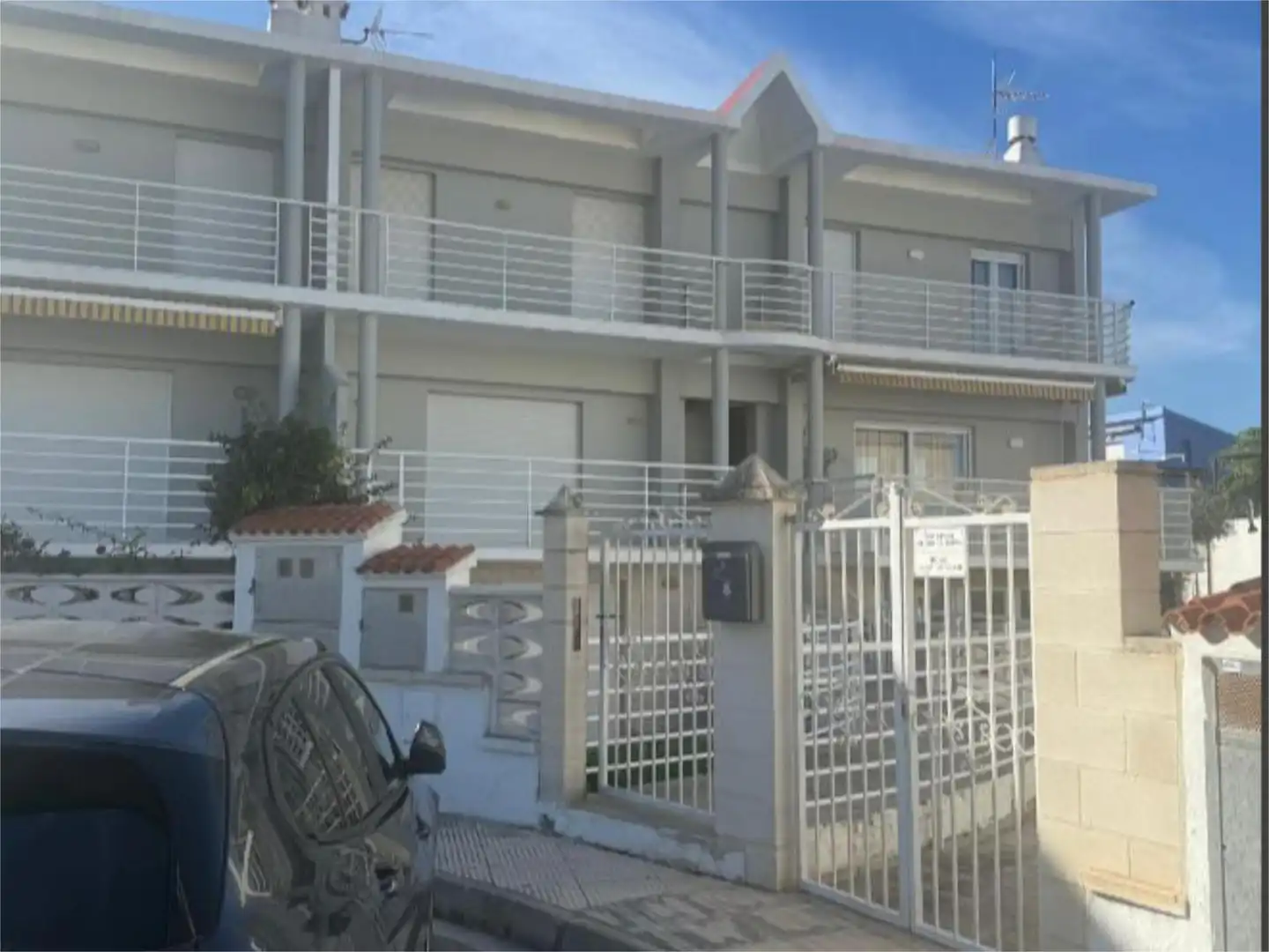 Dúplex en venta en Carrer del Bolitx, 6, Oliva Playa Vista exterior de Dúplex en venta en Oliva con Terraza, Piscina y Balcón