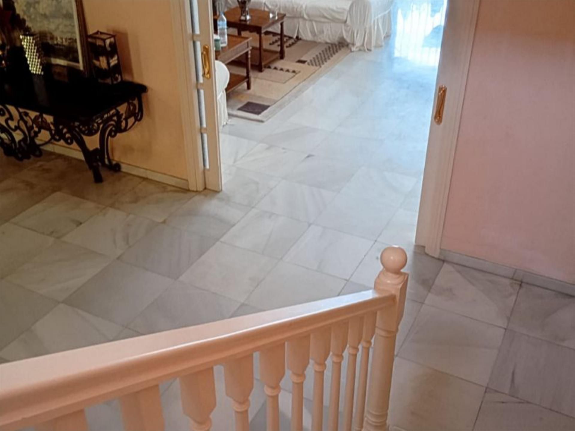 Pis per a compartir a Calle las Azucenas, 15, Nueva Andalucía centro