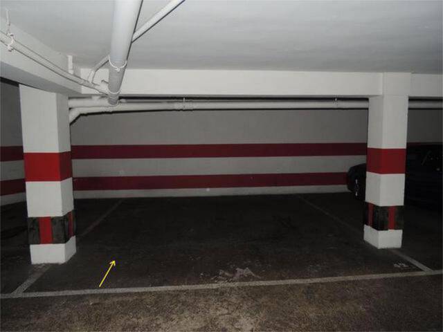 Garaje en Alquiler en Doctor Cerrada