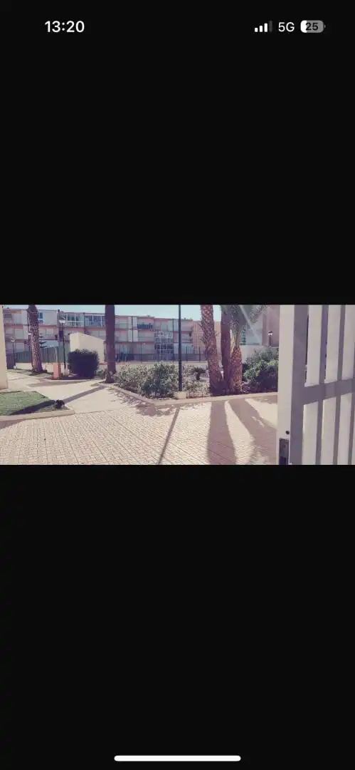Außenansicht von Wohnung zur Miete in La Manga del Mar Menor mit Klimaanlage, Heizung und Privatgarten