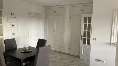 Apartamento de alquiler en Calle Virgen de la Cinta, 21, Los Remedios, Sevilla - imagen 3 Foto 3 de Apartamento de alquiler en Calle Virgen de la Cinta, 21, Los Remedios, Sevilla