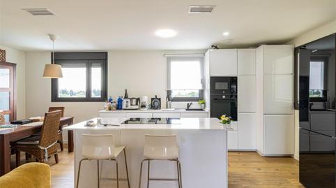 Foto 2 de Piso en venta en Avenida Rey Juan Carlos I, Local, El Rocío - La Milagrosa, Cádiz