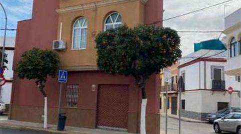 Casa o xalet en venda a Lora del Río, Sevilla - imatge 4 Foto 4 de Casa o xalet en venda a Lora del Río, Sevilla