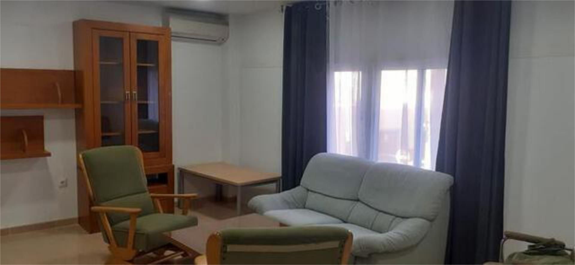 Apartamento de alquiler en Maria Auxiliadora - Barriada de Llera