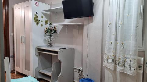 Photo 4 of Flat to share in Calle Alonso de Quintanilla, 12, La Calzada, Asturias