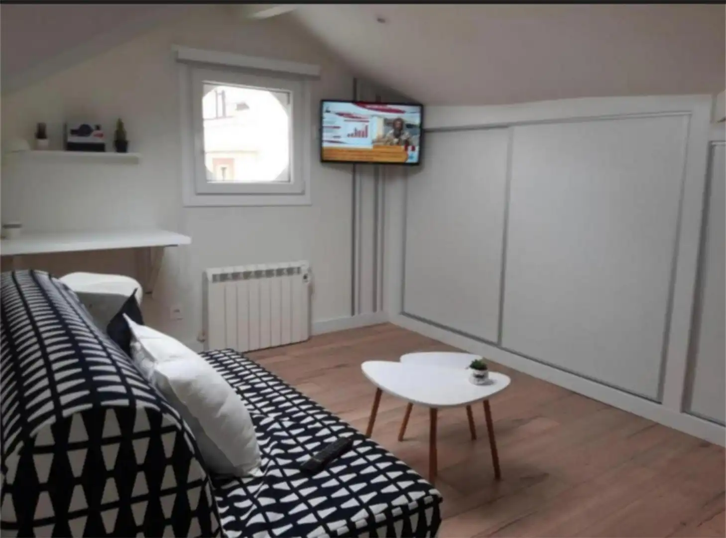 Apartments for sale in Avenida Ordoño II, 10, Centro Ciudad Bedroom of Apartments for sale in León Capital with Air Conditioner, Heating and Parquet flooring