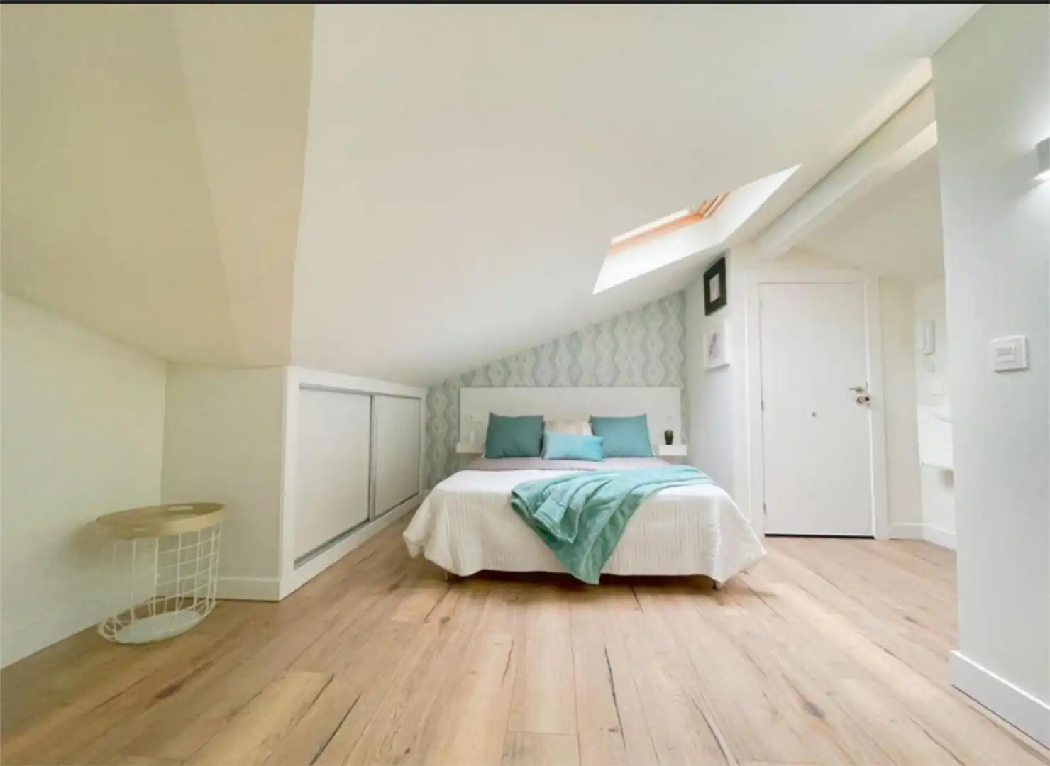 Apartments for sale in Avenida Ordoño II, 10, Centro Ciudad Bedroom of Apartments for sale in León Capital with Air Conditioner, Heating and Parquet flooring