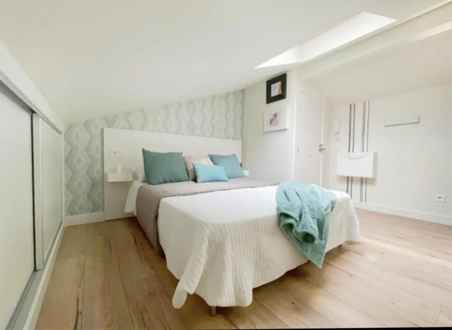 Apartments for sale in Avenida Ordoño II, 10, Centro Ciudad Bedroom of Apartments for sale in León Capital with Air Conditioner, Heating and Parquet flooring