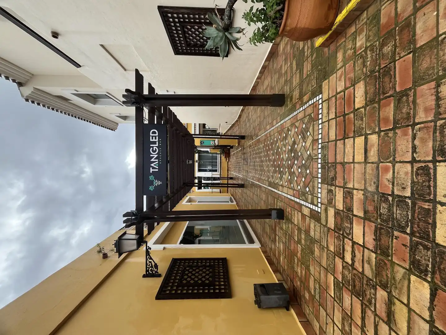 Vista exterior de Local de alquiler en Cartagena con Aire acondicionado