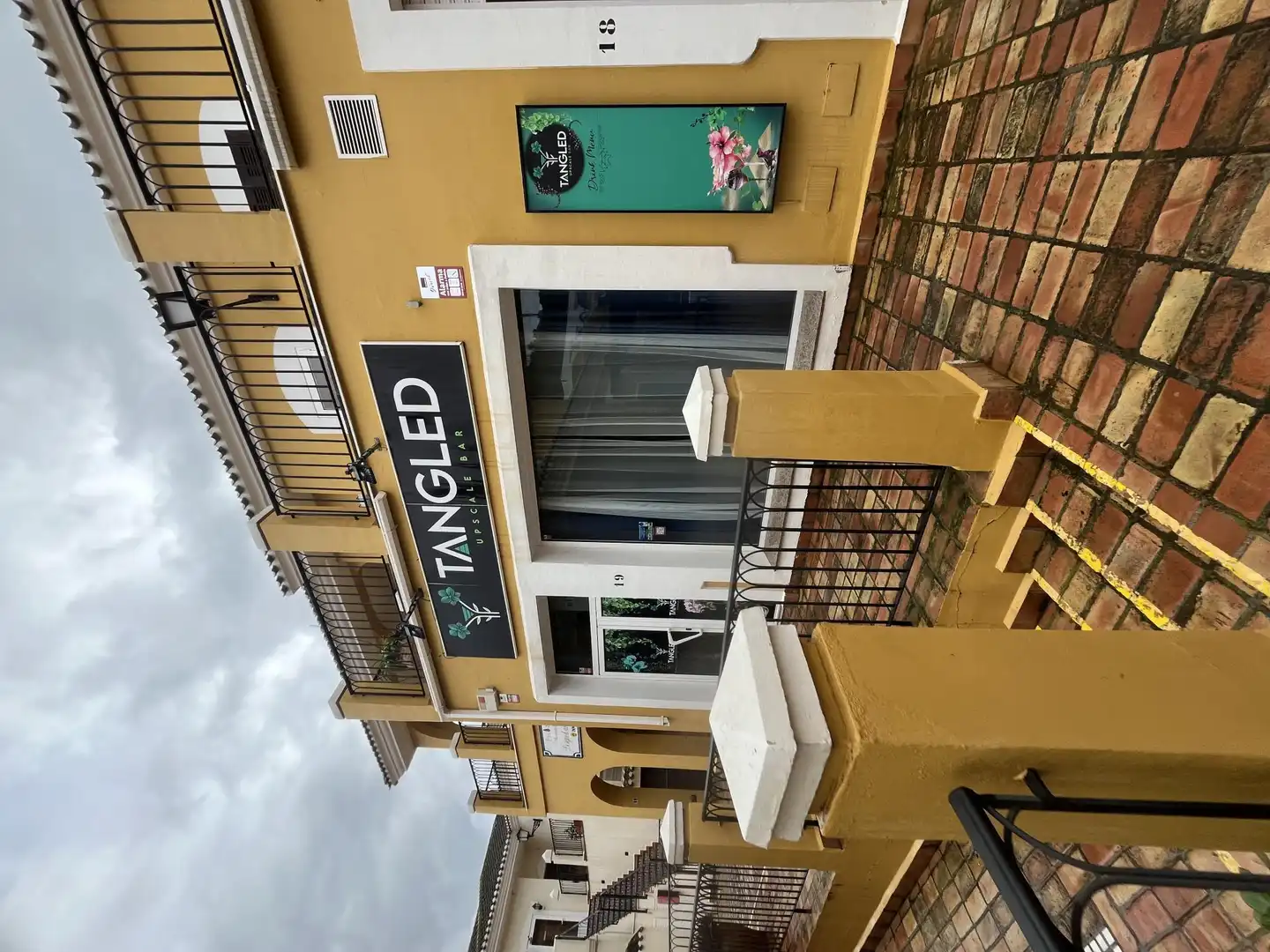 Vista exterior de Local de alquiler en Cartagena con Aire acondicionado