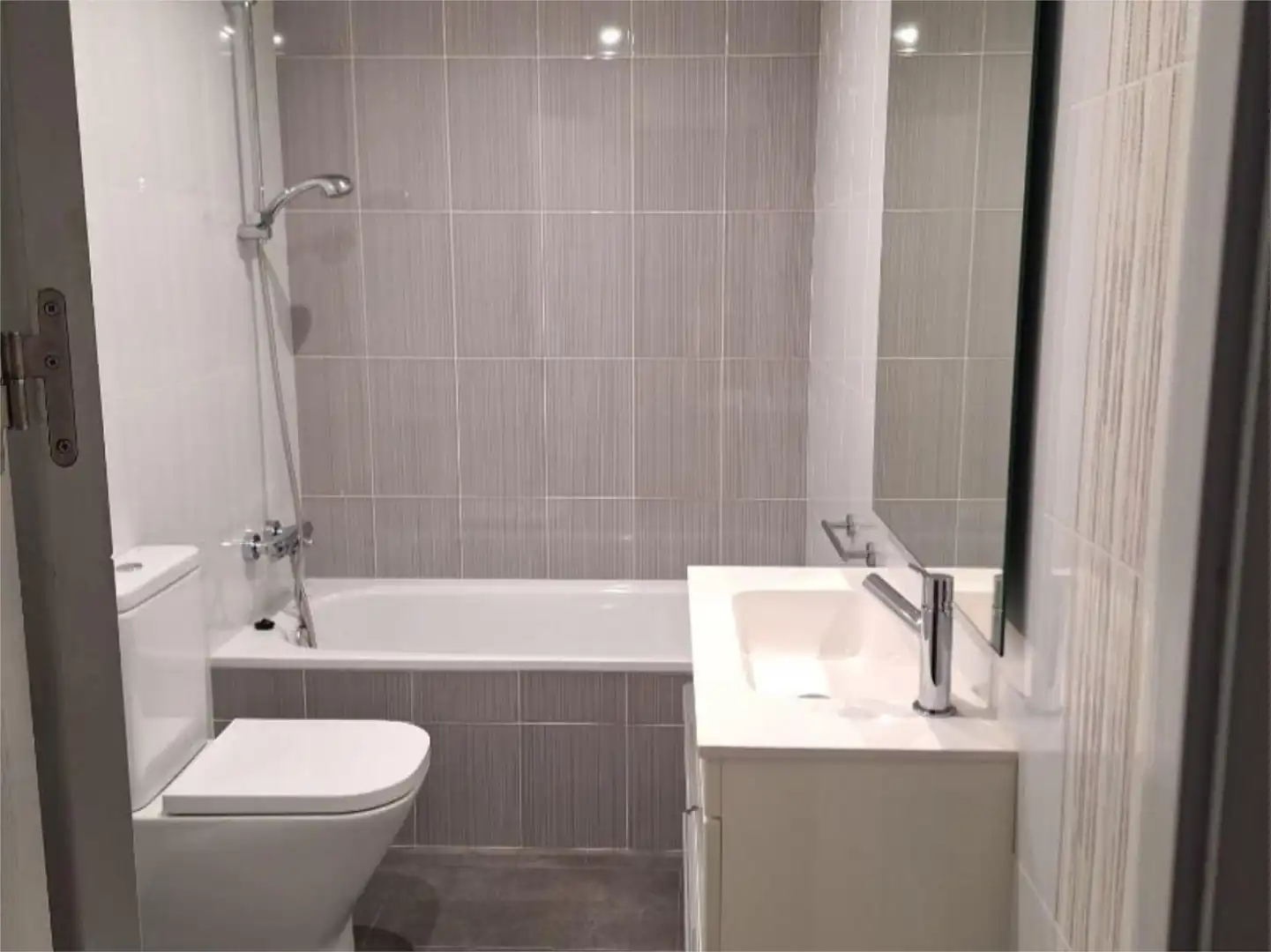 Piso en venta en Avinguda Terra Alta, 56, Batea Baño de Piso en venta en Batea con Calefacción, Parquet y Parking comunitario