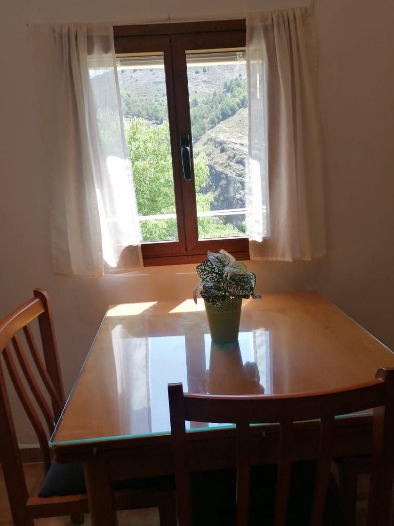Comedor de Apartamento de alquiler en Cuenca Capital con Calefacción y Amueblado