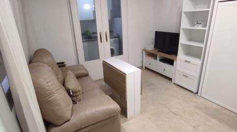 Piso de alquiler en Calle Garellano, 4, Ciudad Jardín - Zoco, Córdoba - imagen 2 Foto 2 de Piso de alquiler en Calle Garellano, 4, Ciudad Jardín - Zoco, Córdoba