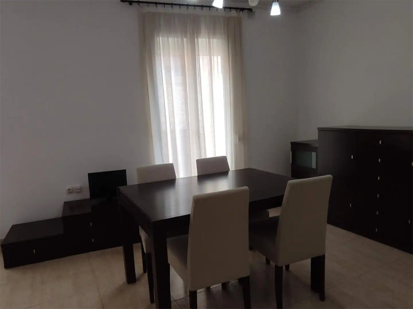 Comedor de Piso en venta en Manresa con Calefacción, Terraza y Amueblado