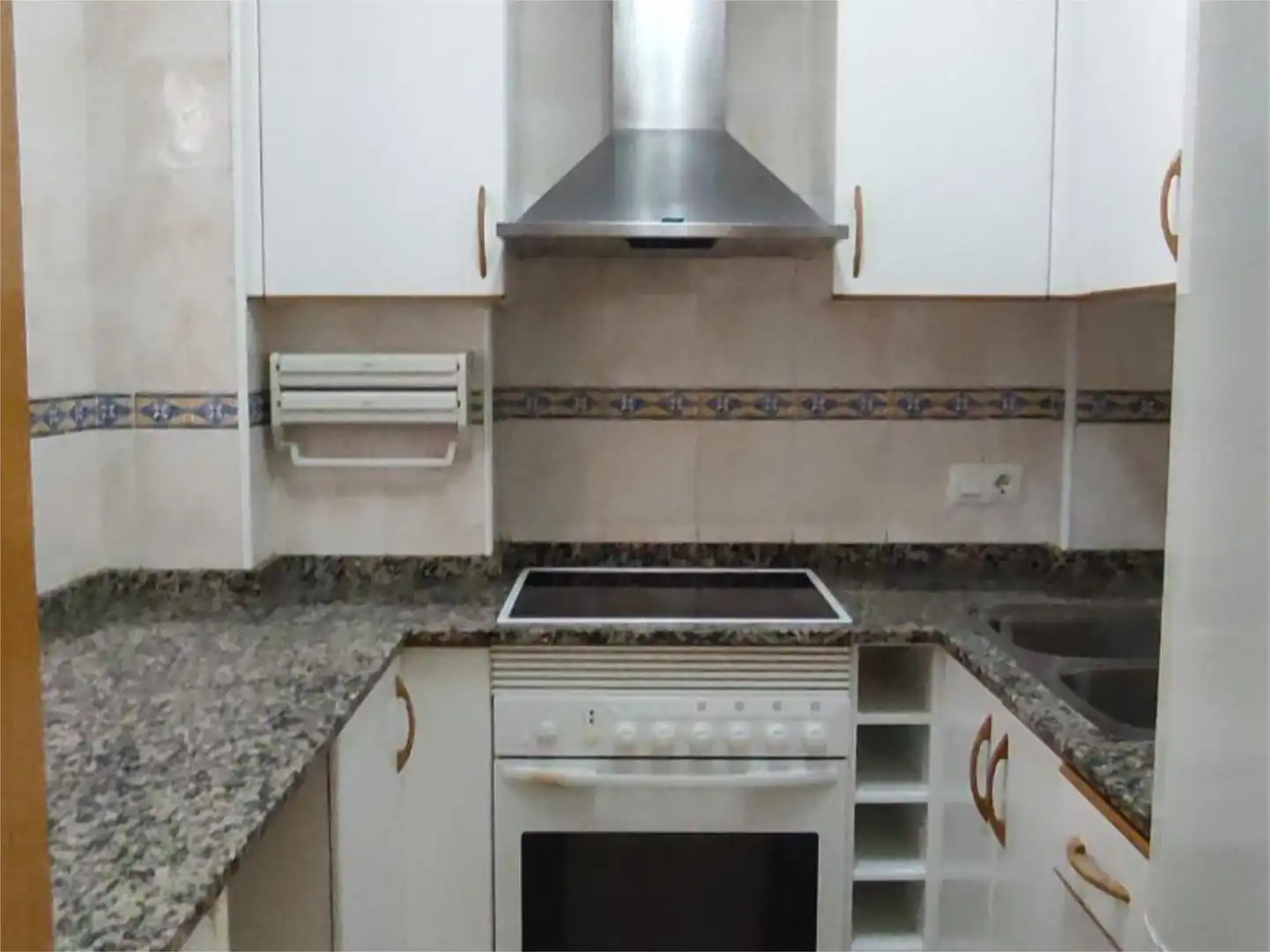 Cocina de Piso en venta en Manresa con Calefacción, Terraza y Amueblado
