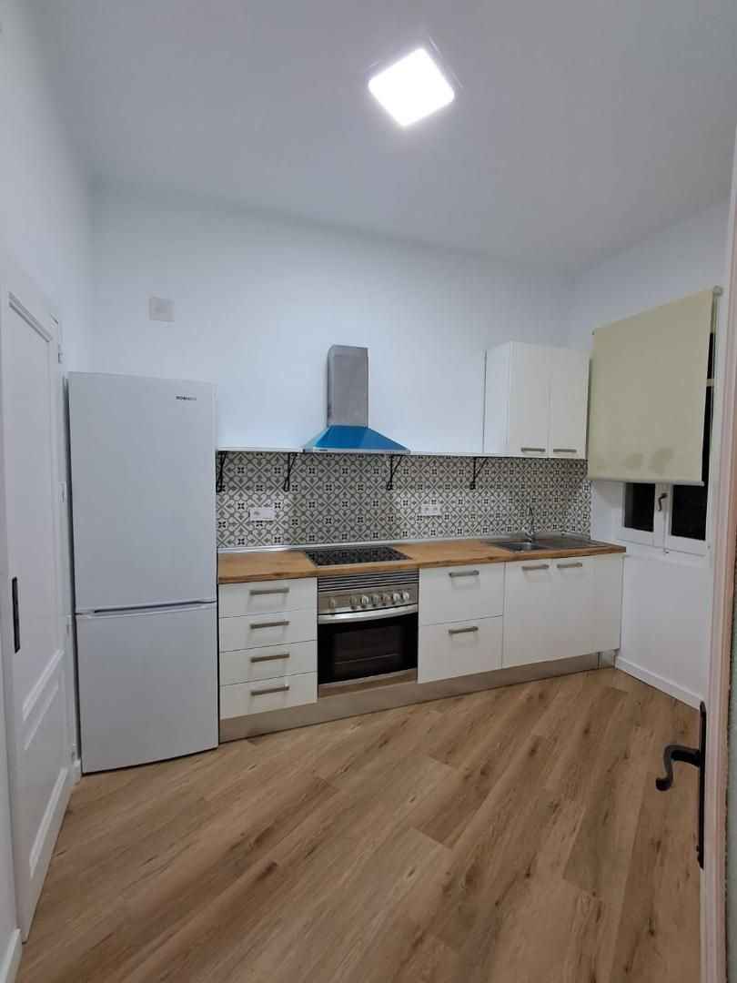 Kitchen of Flat to rent in Hellín  with Furnished, Oven and Washing machine