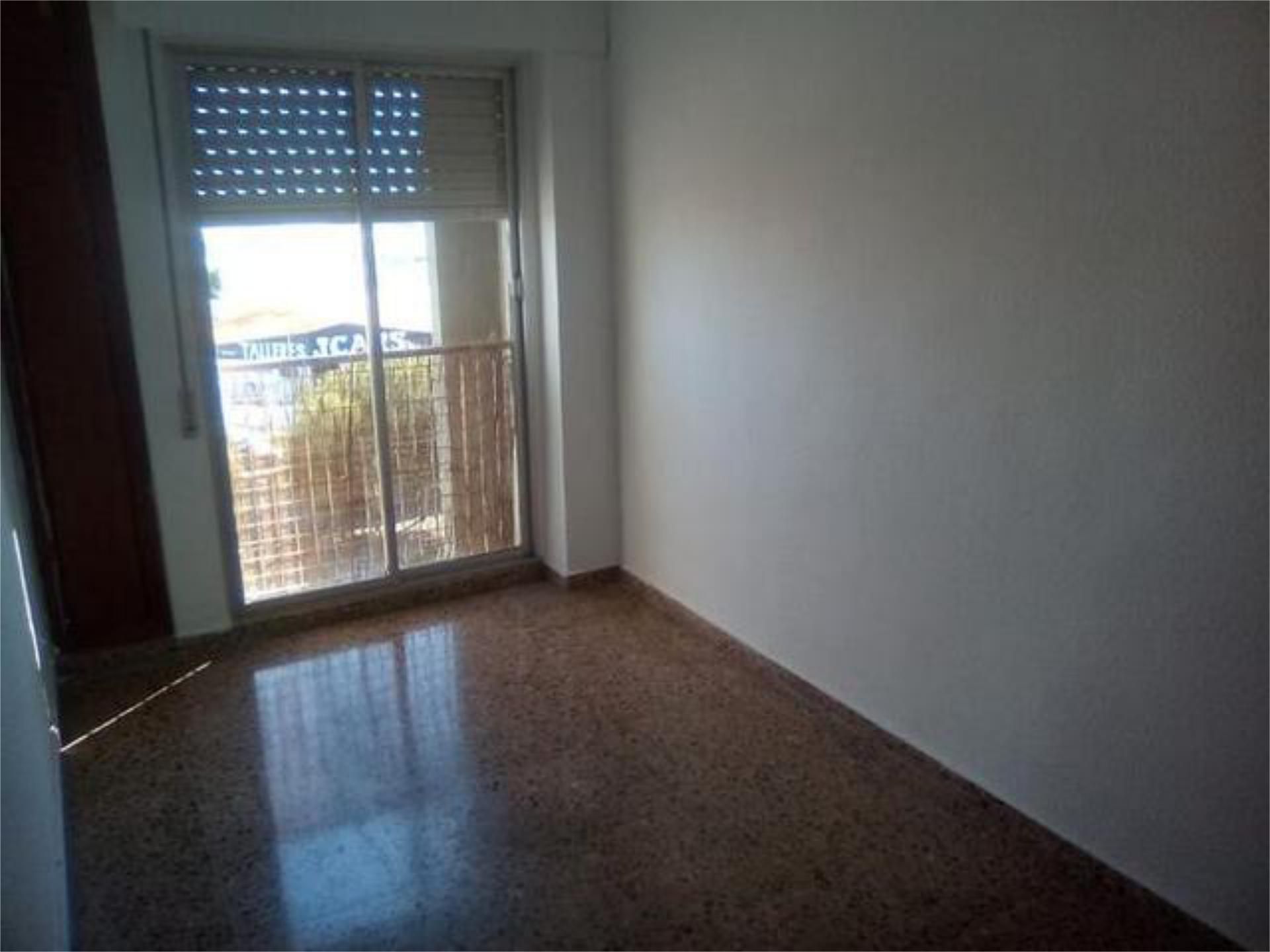 Bedroom of Flat to rent in Utiel  with Terrace and Furnished