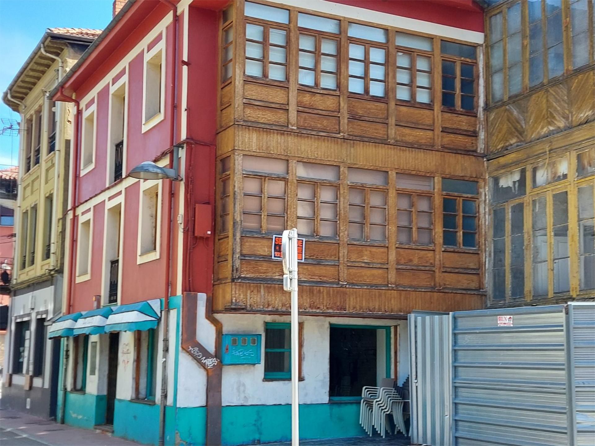 Vista exterior de Casa adosada en venda en Laviana