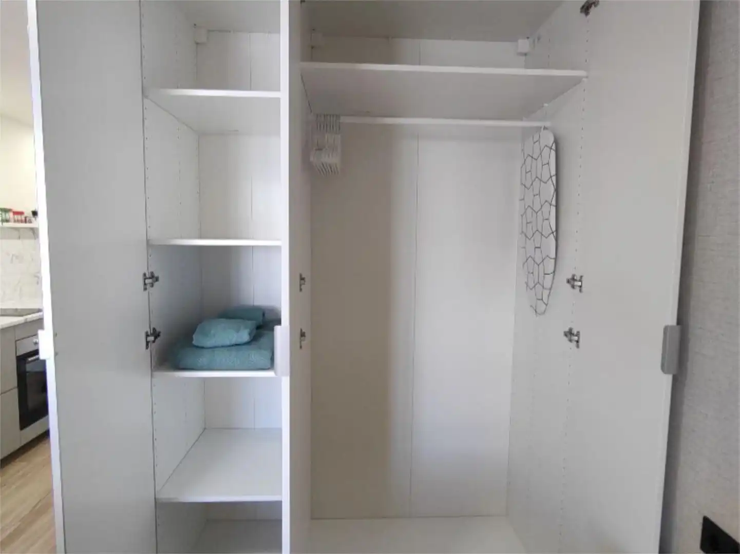 Piso en venta en Avenida Gamonal, 6, Parque de la Paloma Habitación de Piso en venta en Benalmádena con Aire acondicionado y Piscina