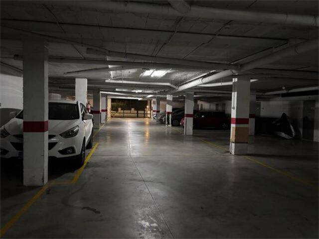 Garaje en Alquiler en Los Nadales - Tio Charles