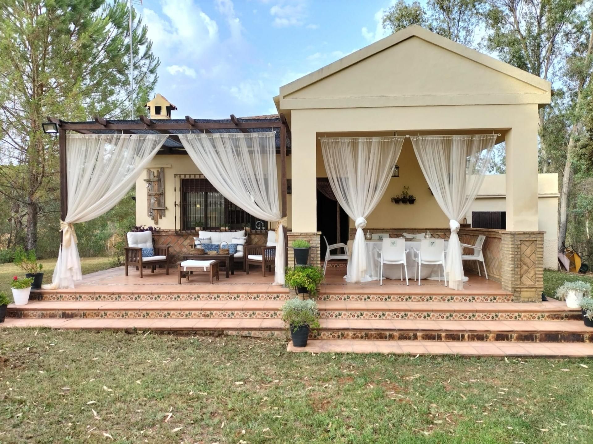 House or chalet for sale in Urbanizacion Navahermosa, 32, Beas Terrace of House or chalet for sale in Beas with Air Conditioner, Terrace and Swimming Pool