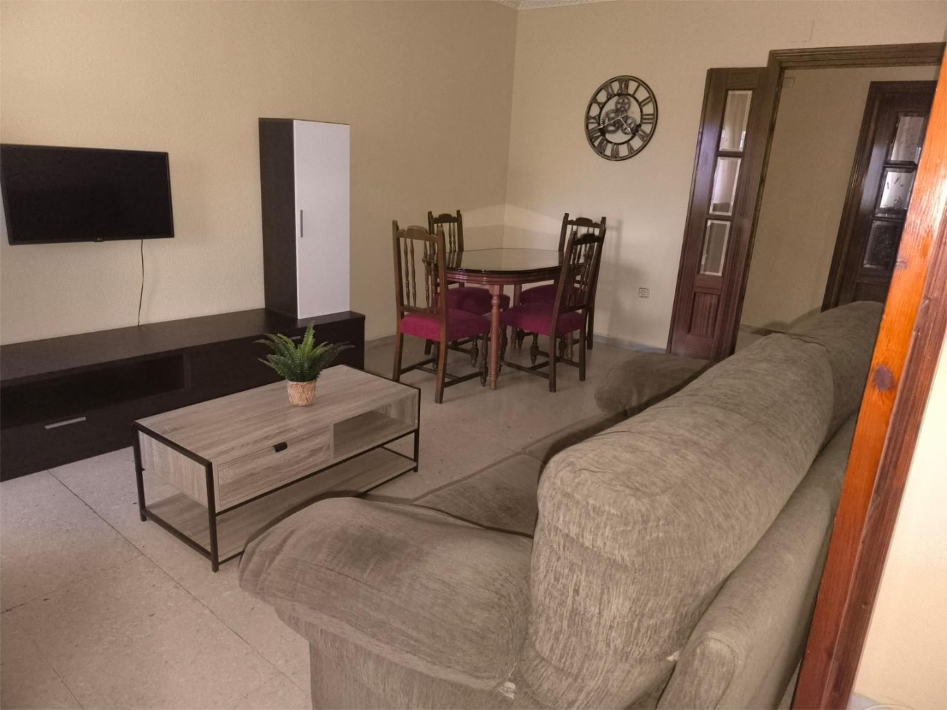 Pis de lloguer a Calle Trajano, 13, Casco Antiguo