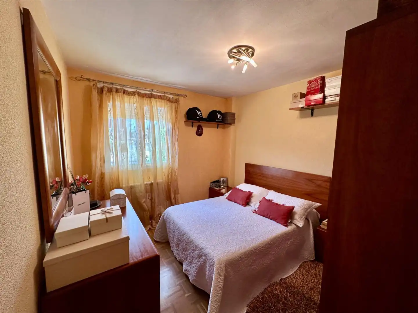 Flat for sale in Calle Iglesia, 16, San Cristóbal de la Cuesta Bedroom of Flat for sale in San Cristóbal de la Cuesta with Heating, Parquet flooring and Terrace