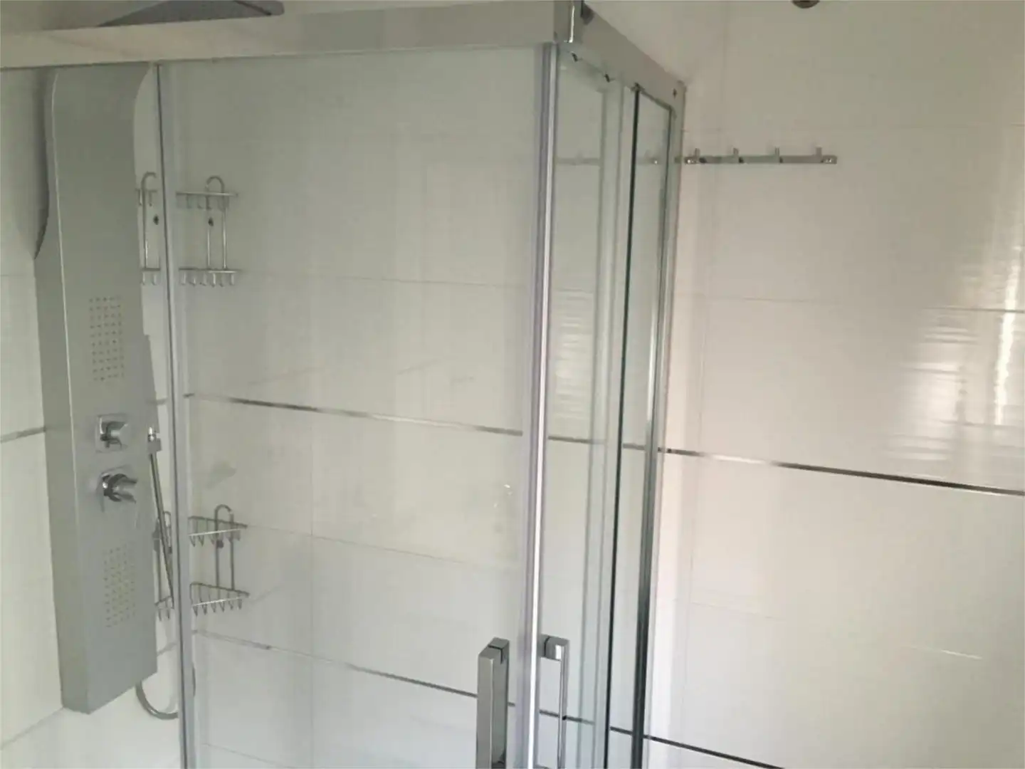 Piso en venta en Calle Jerónimo Sánchez de Rueda, 3, Priego de Córdoba Baño de Piso en venta en Priego de Córdoba con Aire acondicionado, Calefacción y Jardín privado