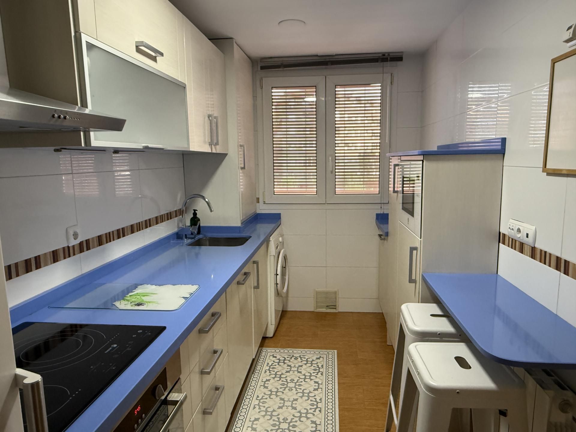 Pis de lloguer a Avenida Doctor Oloriz, 23, Plaza de Toros Cuina de Pis de lloguer en Granada Capital amb Aire condicionat, Calefacció i Jardí privat