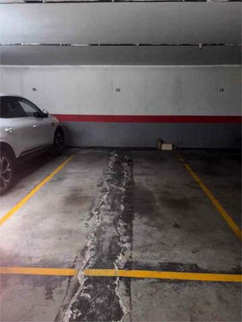 Aparcament de Garatge de lloguer en  Logroño