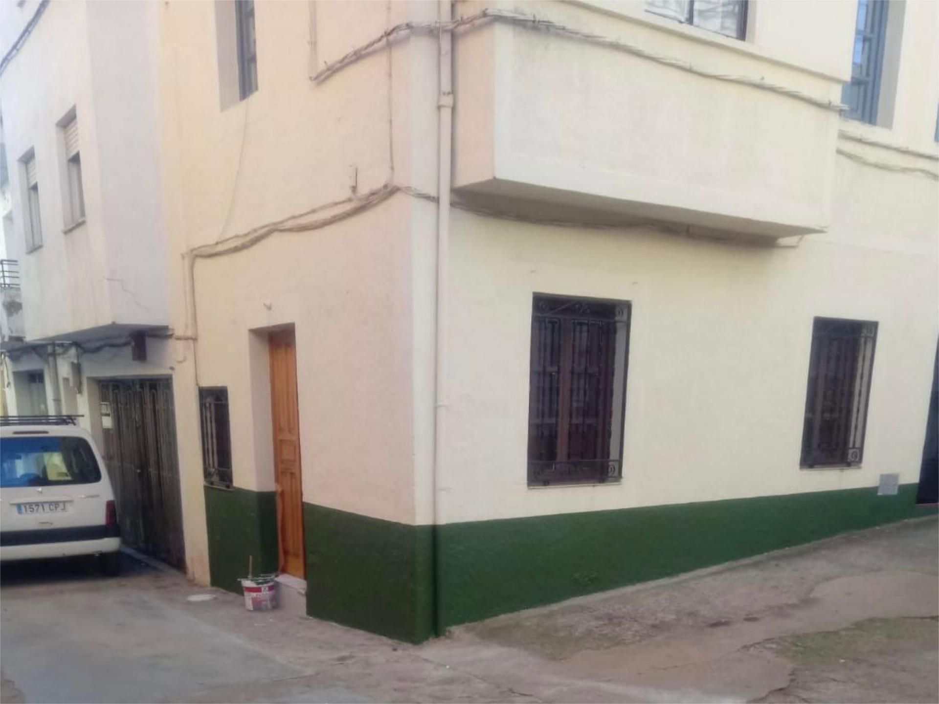 Vista exterior de Casa adosada en venda en Logrosán