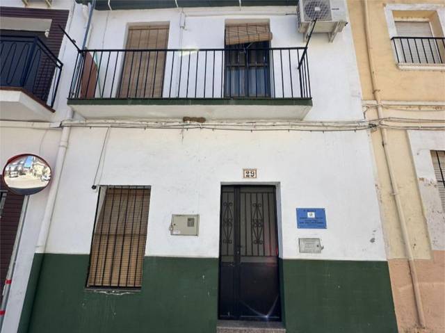 Casa adosada en Venta en Avenida Hernández Serrano, 29 en Logrosán