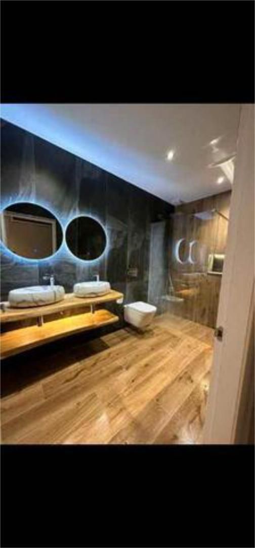 Bany de Apartament de lloguer en Ribeira amb Calefacció, Terrassa i Moblat