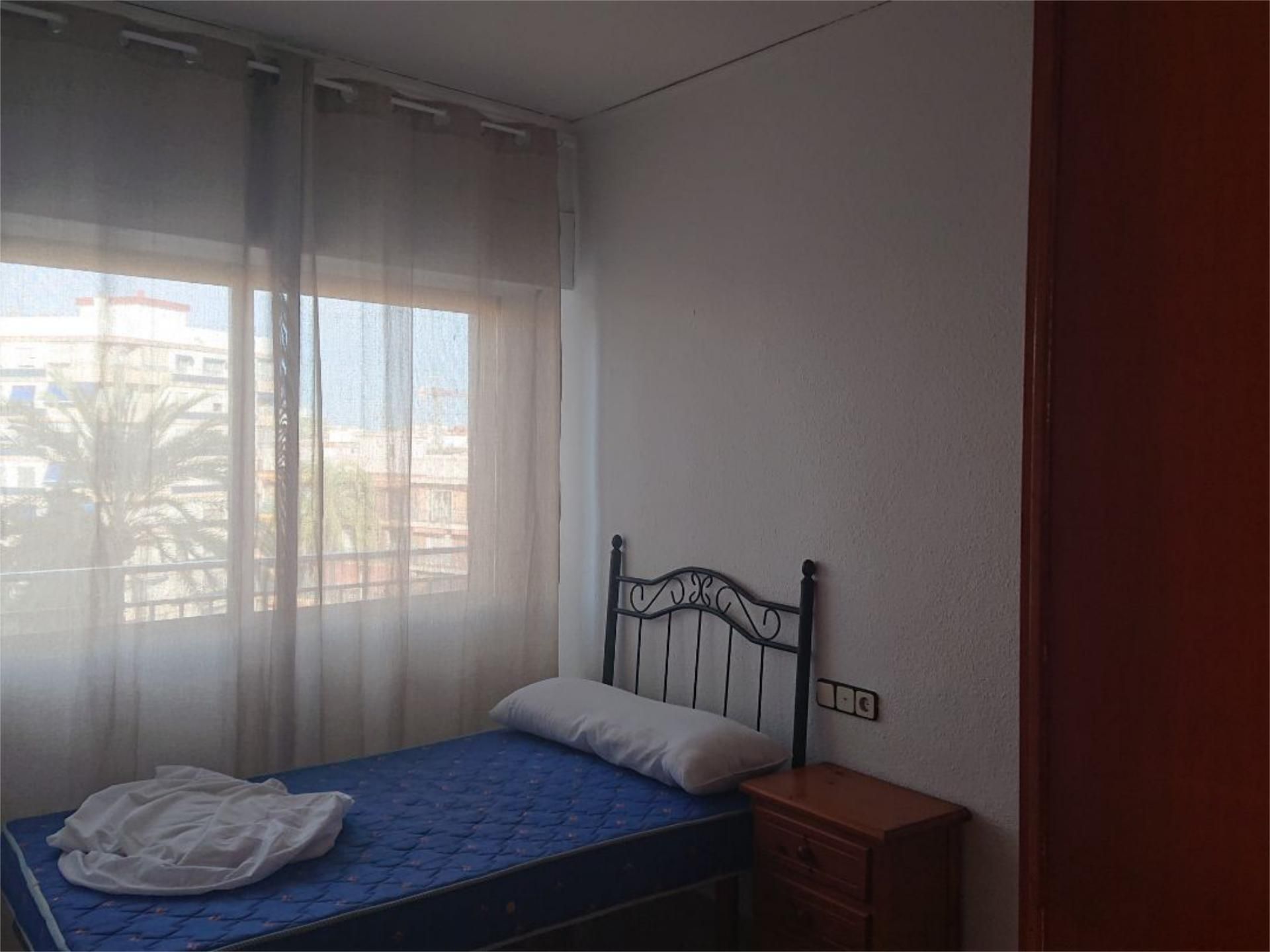 Pis de lloguer a Avinguda de la República Argentina, 73, Plaza Elíptica - República Argentina Dormitori de Pis de lloguer en Gandia