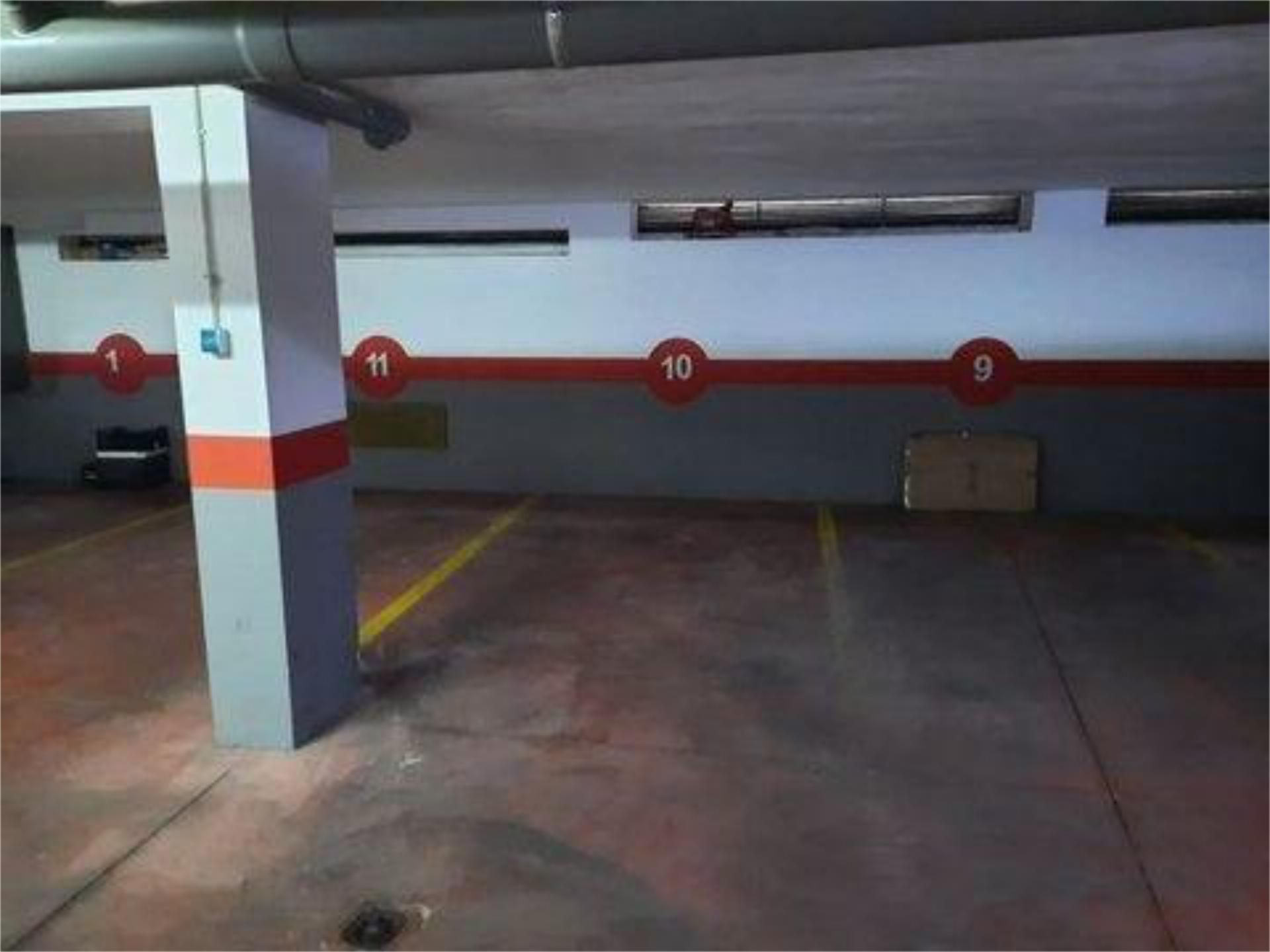 Aparcament de Pis de lloguer en  Huelva Capital amb Calefacció i Moblat