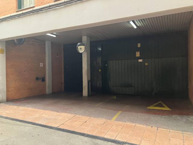 Garaje en Alquiler en Paseo Echegaray y Caballero, 32 en San Pablo