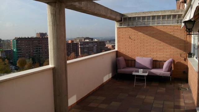 Ático en Alquiler en Calle del Valle de Pinares Llanos, 48 M en Arroyo del Fresno