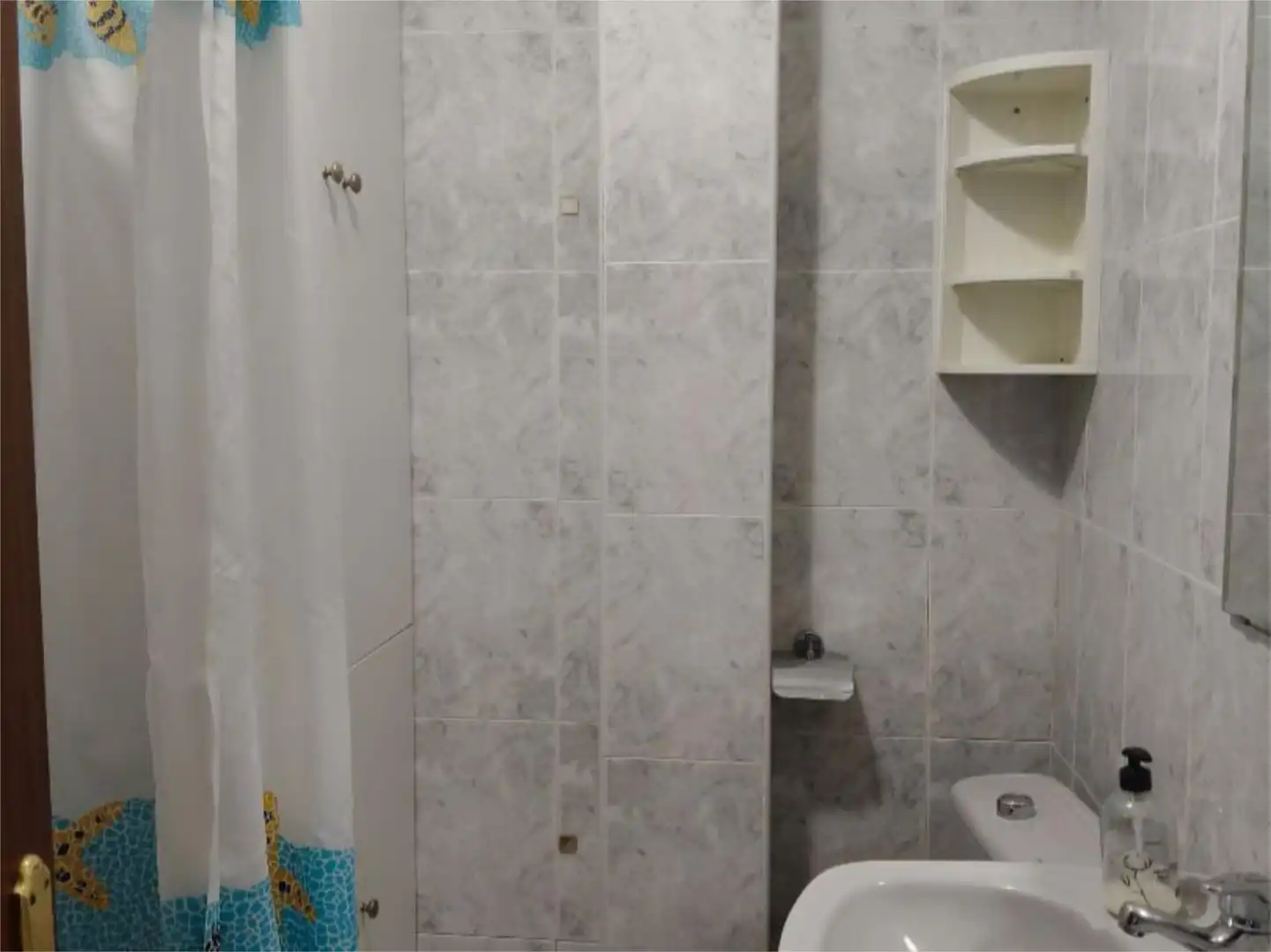 Baño de Piso en venta en Ribeira con Amueblado