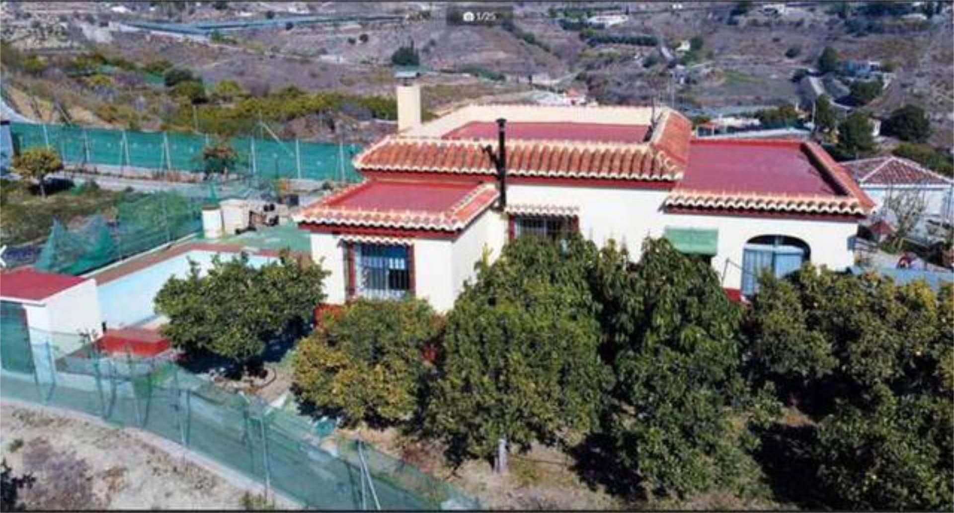 Vista exterior de Casa adosada en venta en Almuñécar