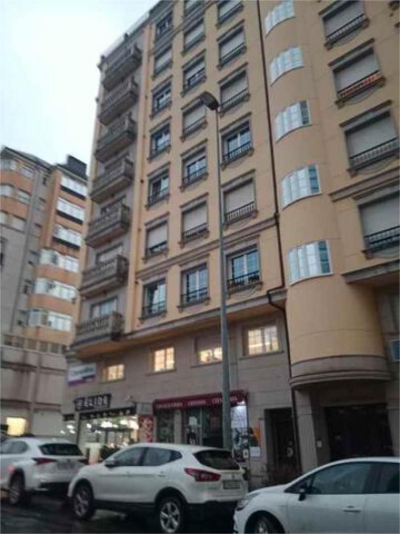 Vista exterior de Garaje de alquiler en Outeiro de Rei