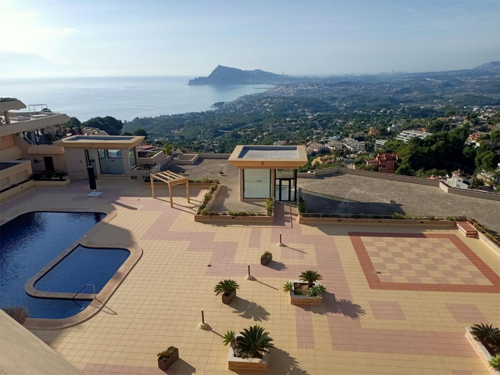Exterior view of Attic for sale in Altea  with Air Conditioner, Terrace and Swimming Pool