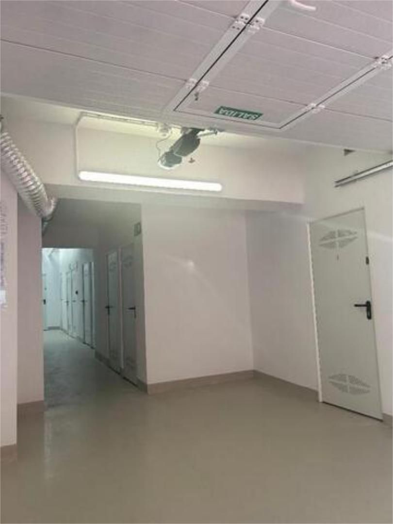 Box room to rent in  Madrid Capital