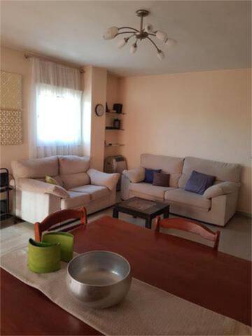 Piso en Alquiler en Palomeras Bajas