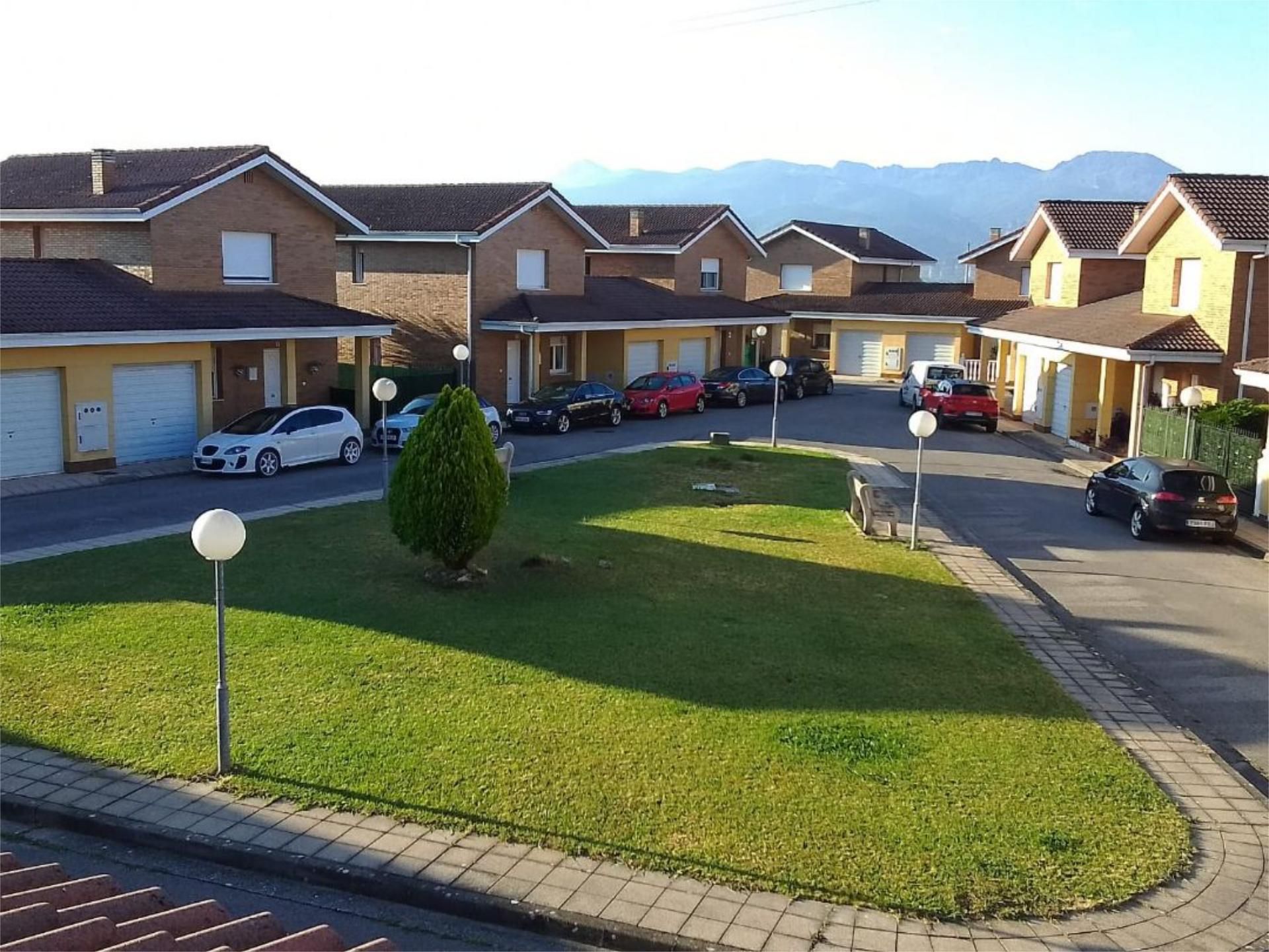 Single-family semi-detached for sale in Calle tras las Airas, 3, Carracedelo Single-family semi-detached for sale in Calle tras las Airas, 3, Carracedelo