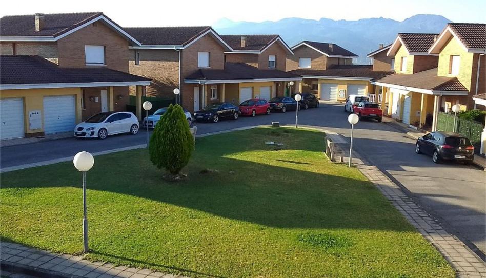 Single-family semi-detached for sale in Calle Tras las Airas, 3, Carracedelo, León - image 1 Photo 1 of Single-family semi-detached for sale in Calle Tras las Airas, 3, Carracedelo, León